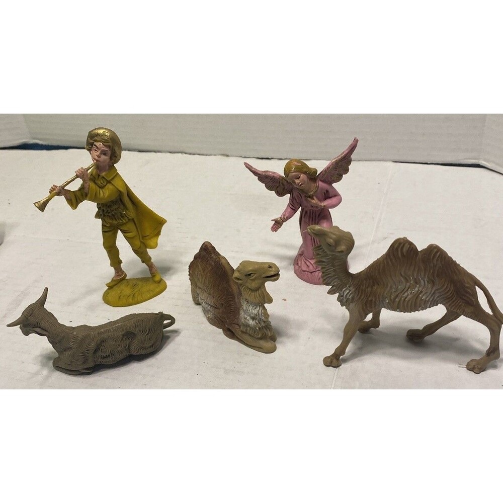 5pc VTG Italy Plastic Nativity 1 Pink Angel 2 Camel 1 Steer 1 Man Playing Horn